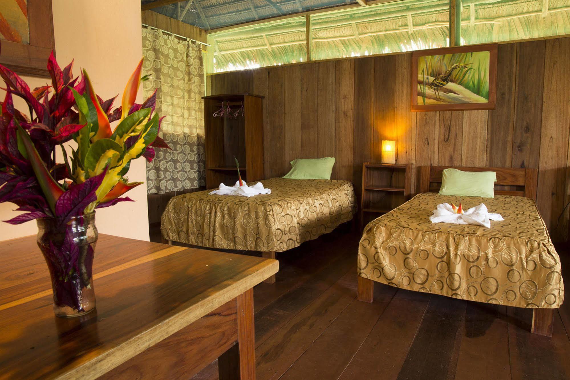 Curaka Lodge Expedition Iquitos Ngoại thất bức ảnh